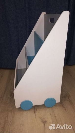 Детская полка монтессори для книг