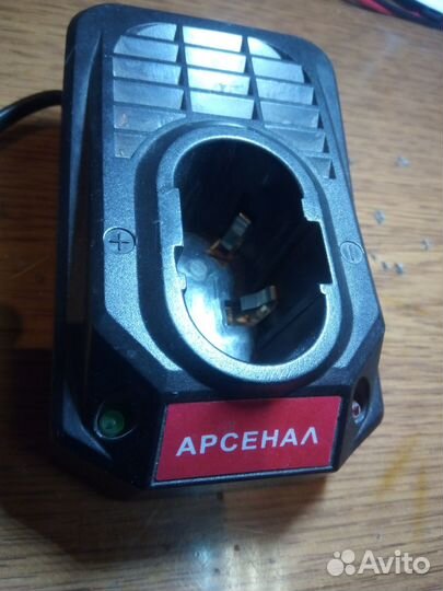 Зарядное устройство для шуруповерта