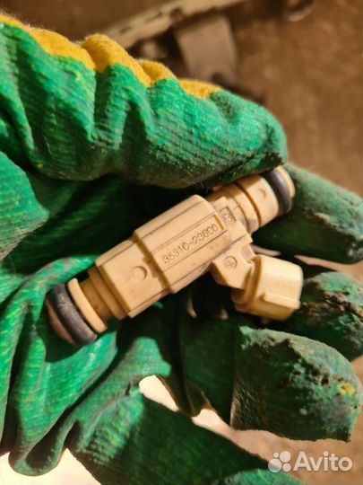 Форсунка топливная Kia Sportage 2 G4GC 2009