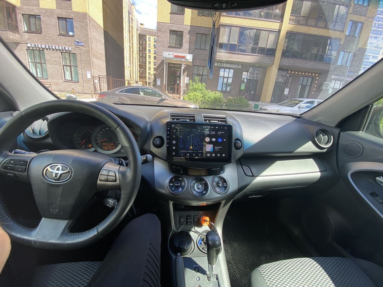 Toyota RAV4: фото владельца