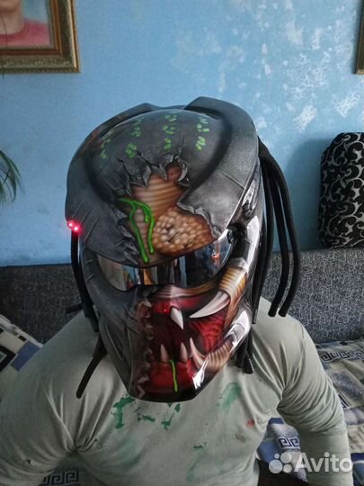 Шлем nitrinos хищник
