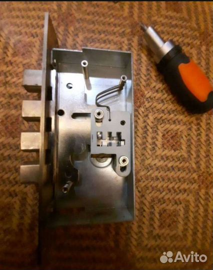 Вскрытие замков авто, вскрыть, открыть замок, двер