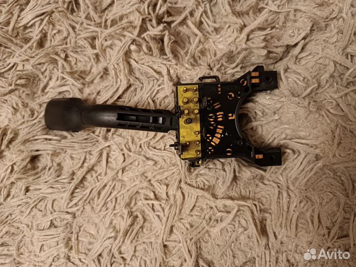 Подрулевой переключатель правый Audi A6 C4