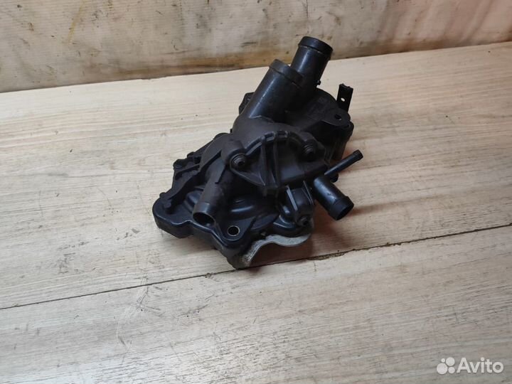 Помпа механическая Skoda Octavia A7 1.6 CWVa