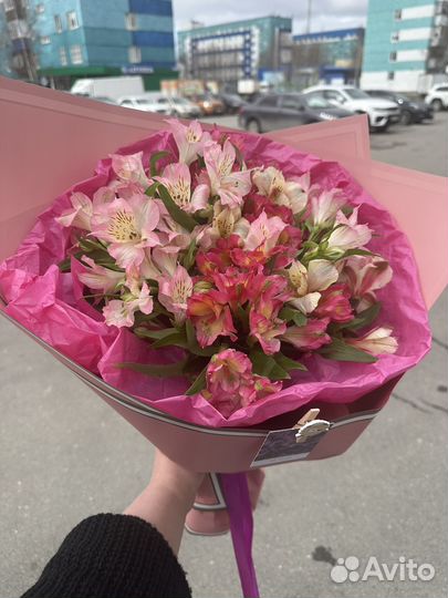 Букет из Альстромерий Сургут доставка
