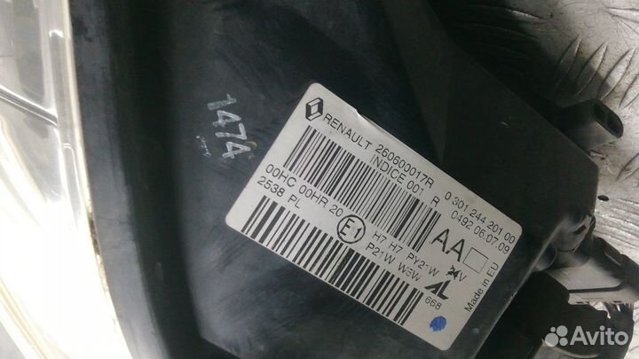 Фара левая Renault Megane 3 2009