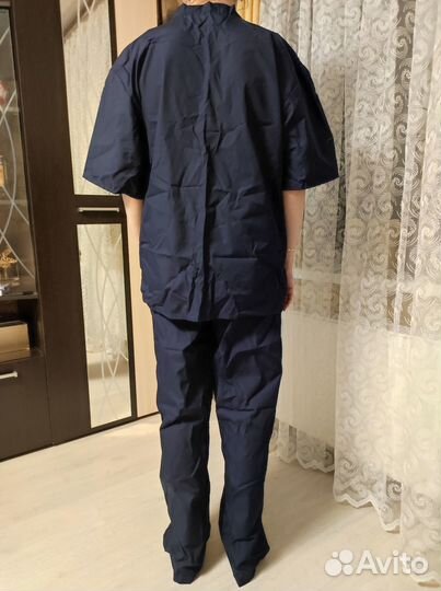 Медицинский костюм новый