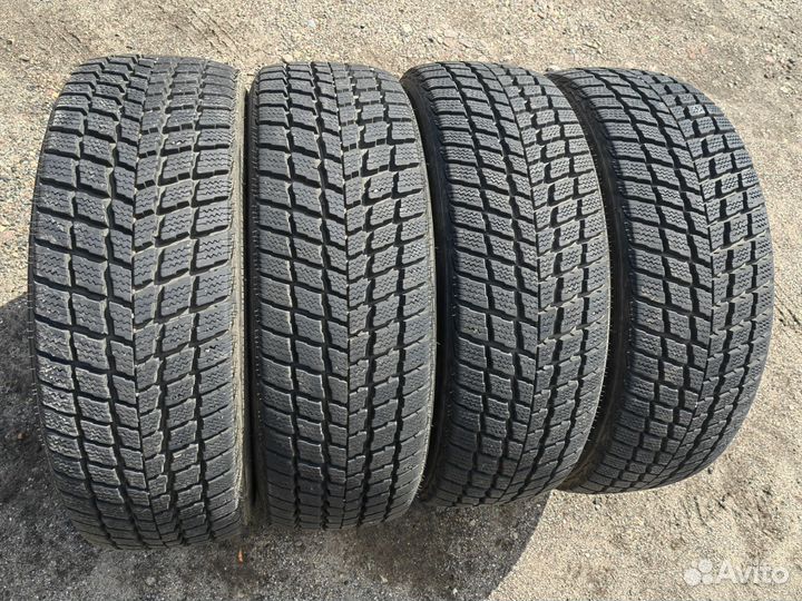 Roadstone Winguard SUV 225/60 R18 104V