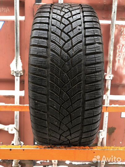 Goodyear UltraGrip Performance Gen-1 215/45 R17