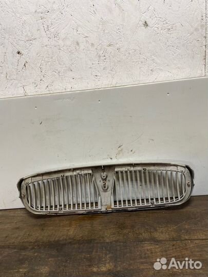 Решетка радиатора Rover 400 седан 14K4FK 1999