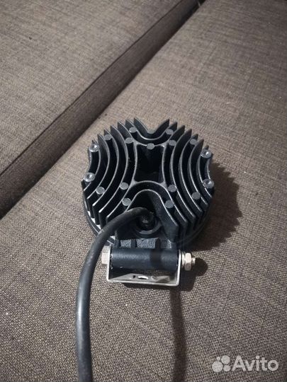 Диодная фара дополнительная