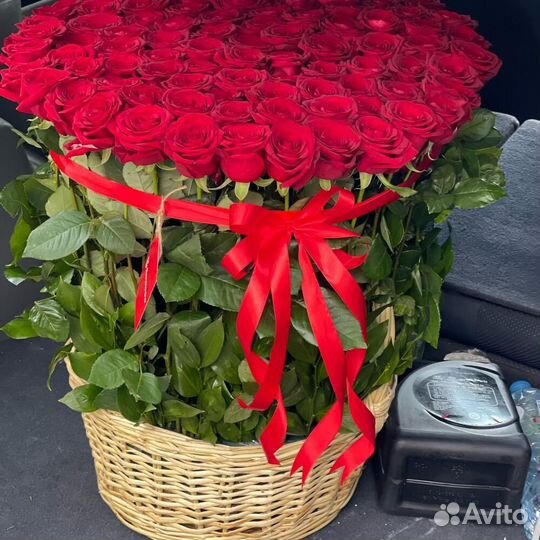 Цветы Розы корзина/длинные розы Эквадор доставкой