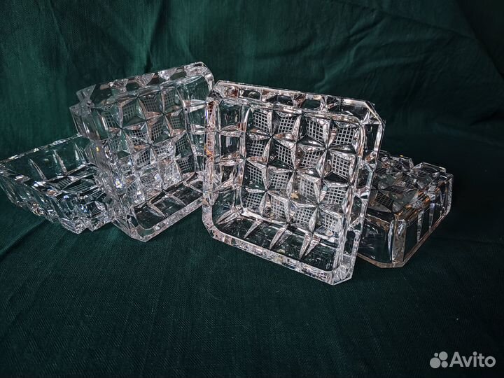 Комплект 4 хрустальных пепельниц-менажниц