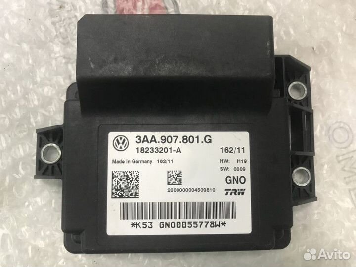 Блок управления стояночным тормозом Пассат Б7