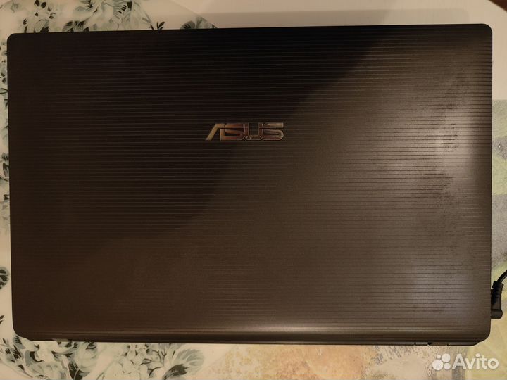 Ноутбук asus