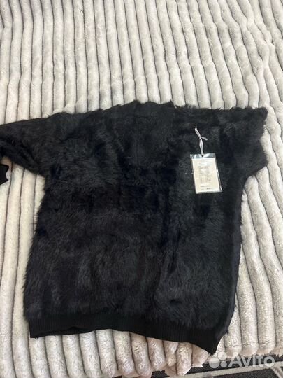 Свитер женский