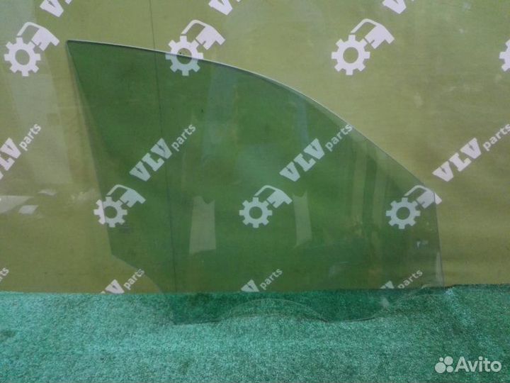 Стекло двери переднее левое Mercedes W166 Ml