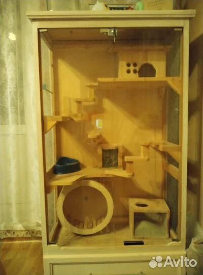 Витрина для шиншилл бу