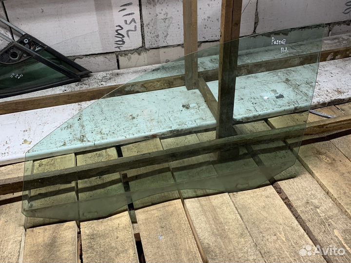 Стекло двери переднее левое volkswagen passat b6