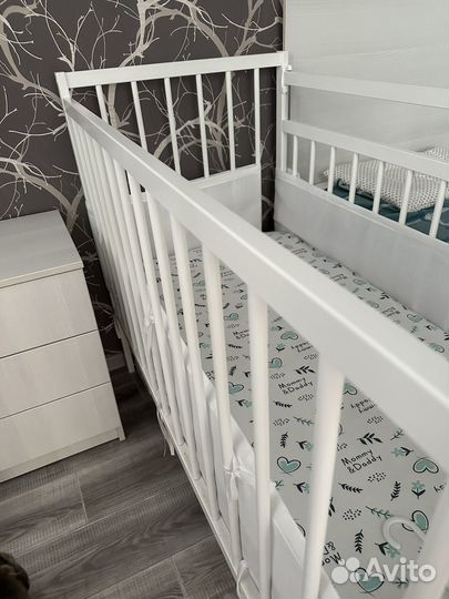 Детская кроватка