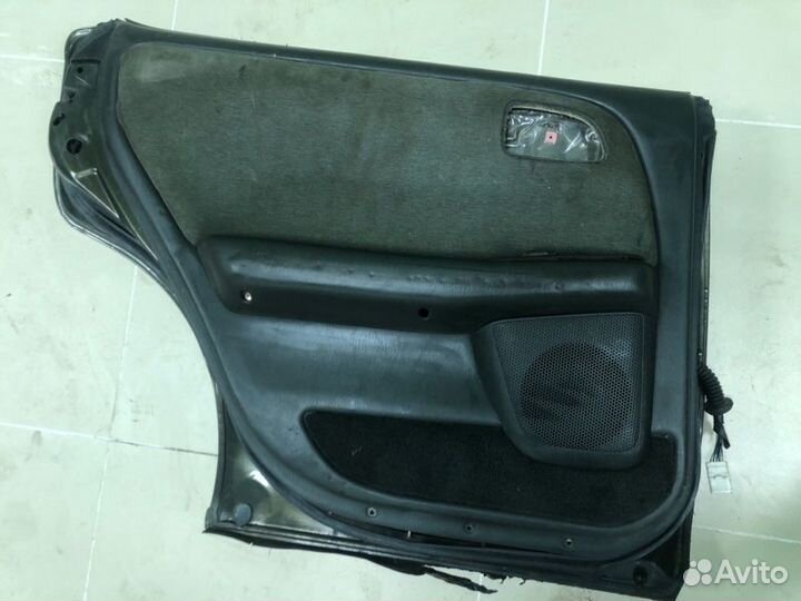 Дверь задняя левая Toyota Chaser JZX90