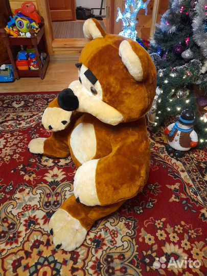 Медведь огромный новый большой