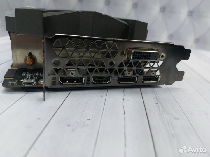 Игровая видеокатра zotac GTX 1080TI 11gb