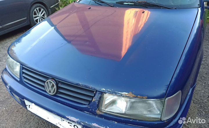 Капот Passat b4