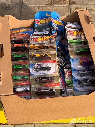 Hot Wheels Машинки в ассортименте Коробка