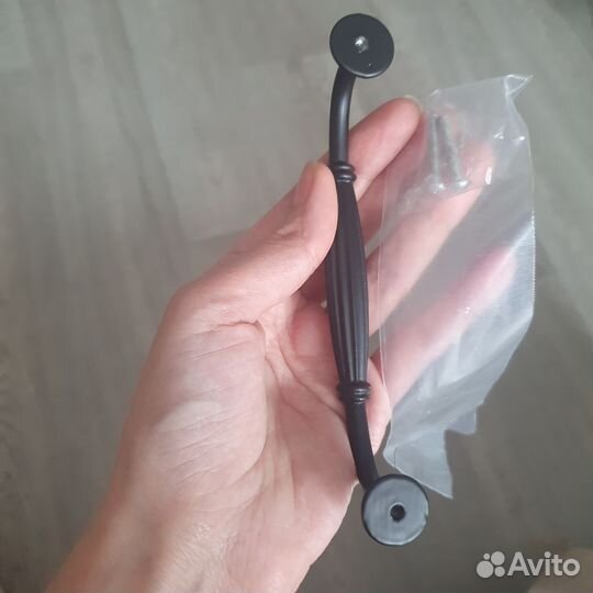 Мебельные ручки