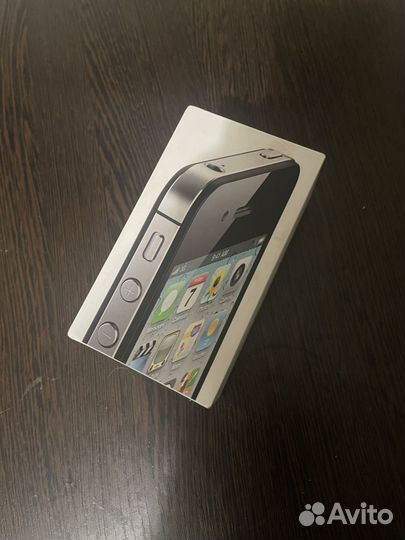 iPhone 4S, 16 ГБ