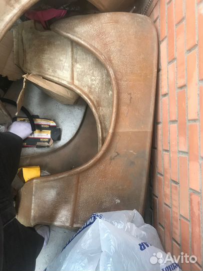 Крылья новые СССР пластик ваз 2101/02