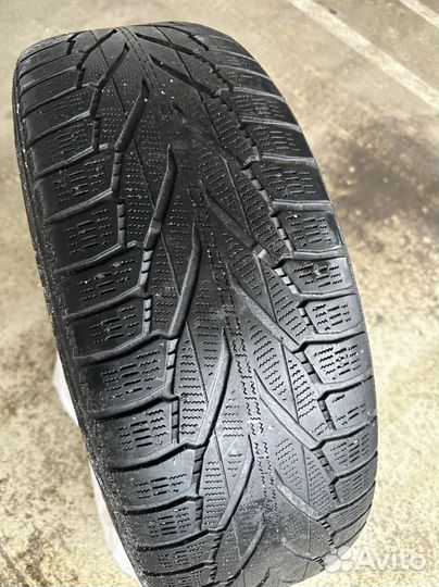Nokian Tyres Hakkapeliitta R2 SUV 235/65 R18