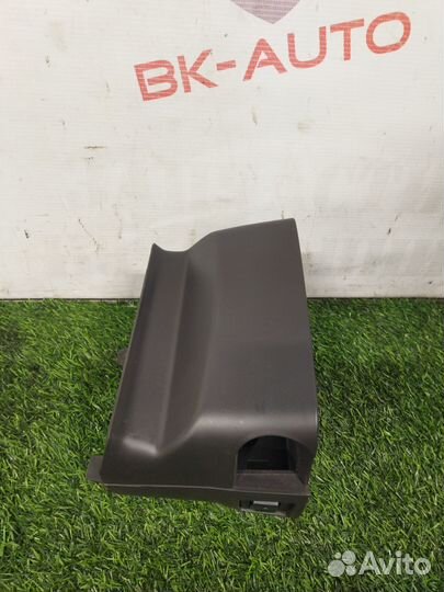 Кожух подрулевой Lincoln Navigator 3 07г