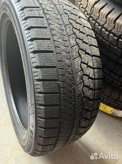 Sailun Ice Blazer Arctic 215/55 R17 98H