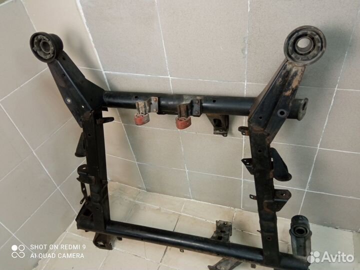 Подрамник передний Mercedes Benz w638