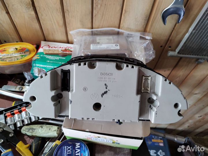 Приборная панель bmw 3 e46 АКПП с кольцами