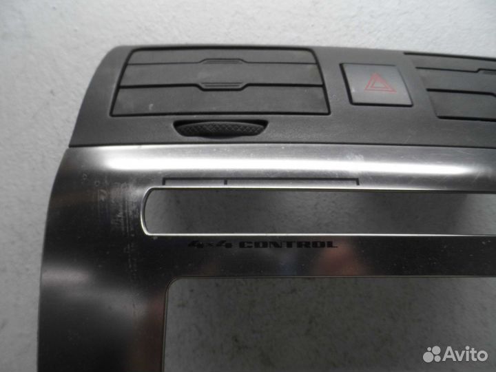 Дефлектор обдува салона Hummer H3 H3 2005 - 2010