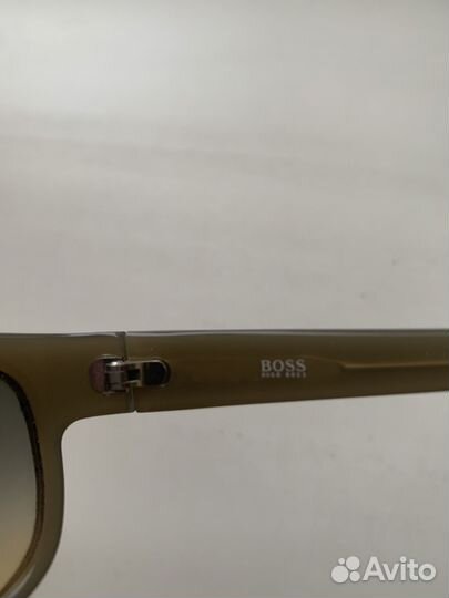 Солнцезащитные очки Hugo boss/Uniqlo