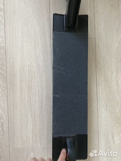 Трюковой самокат tech team infected