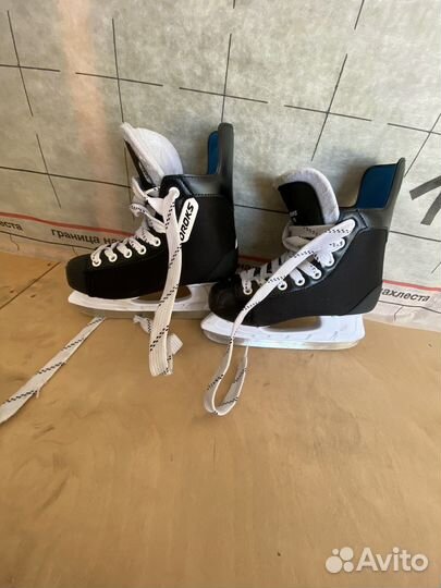 Коньки хоккейные детские