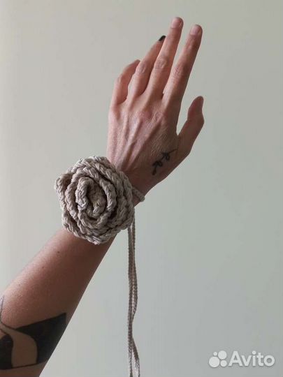 Аксессуар роза