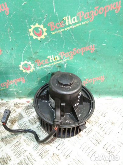 Моторчик печки Volkswagen Passat B3