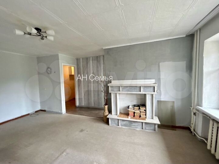 3-к. квартира, 55 м², 2/4 эт.