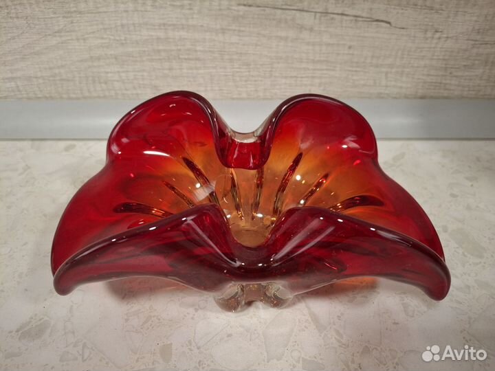 Конфетница цветное стекло