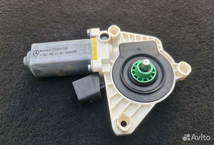 Мотор стеклоподъемника левый Mercedes W205 coupe