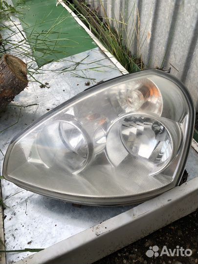 Фара левая priora