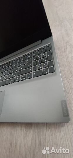 Ноутбук lenovo