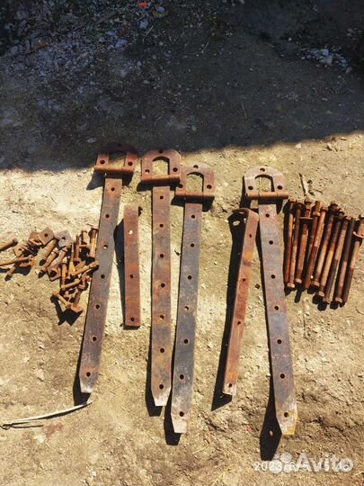 Тумба под тв(кронштейн) навесы