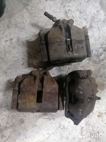 Передние суппорта Volvo 940